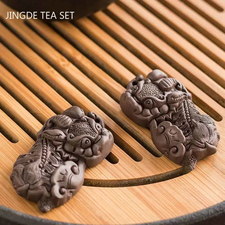 2pcs Handmade Purple Clay Tea Pet Ornaments Brave Troops Model Tea Table Decoration Chinese Tea Ceremony Decor Crafts Gift