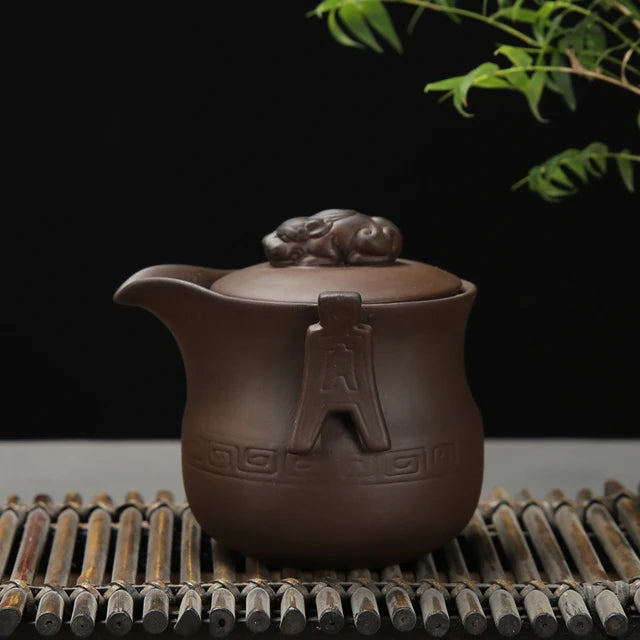 Antique Purple Clay Hand Grab Pot Chinese Yixing Zisha Teapot Household Filter Beauty Kettle Portable Tea Maker Drinkware