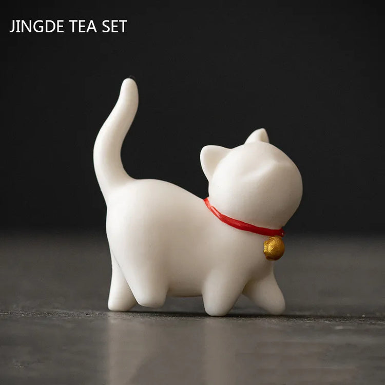 Creativity Handmade Ceramics Tea Pet Ornaments Cute Small Cat Statue White Porcelain Tea Figurine Crafts Boutique Tea Decoration
